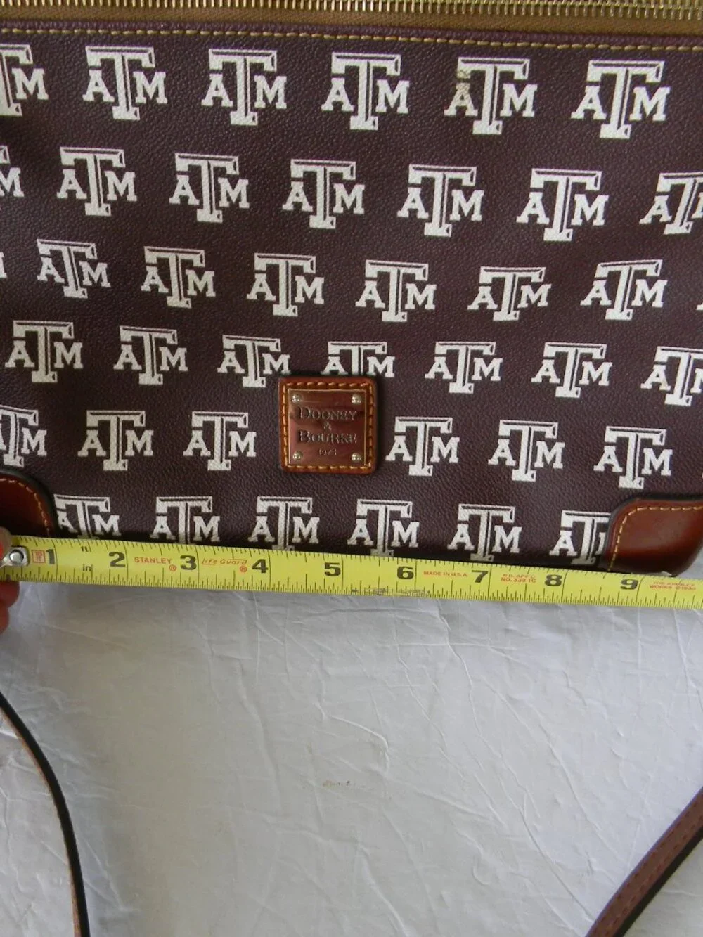 DOONEY & BOURKE TEXAS A&M AGGIES LOGO BROWN MEDIUM CROSSBODY LEATHER TRIM